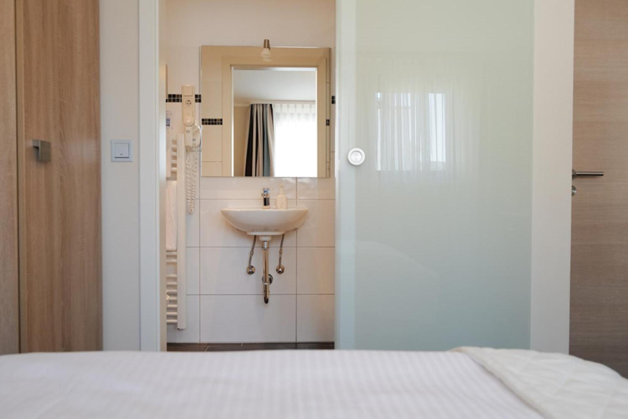 Hotel Trapp Ruedesheim am Rhein Bilik gambar